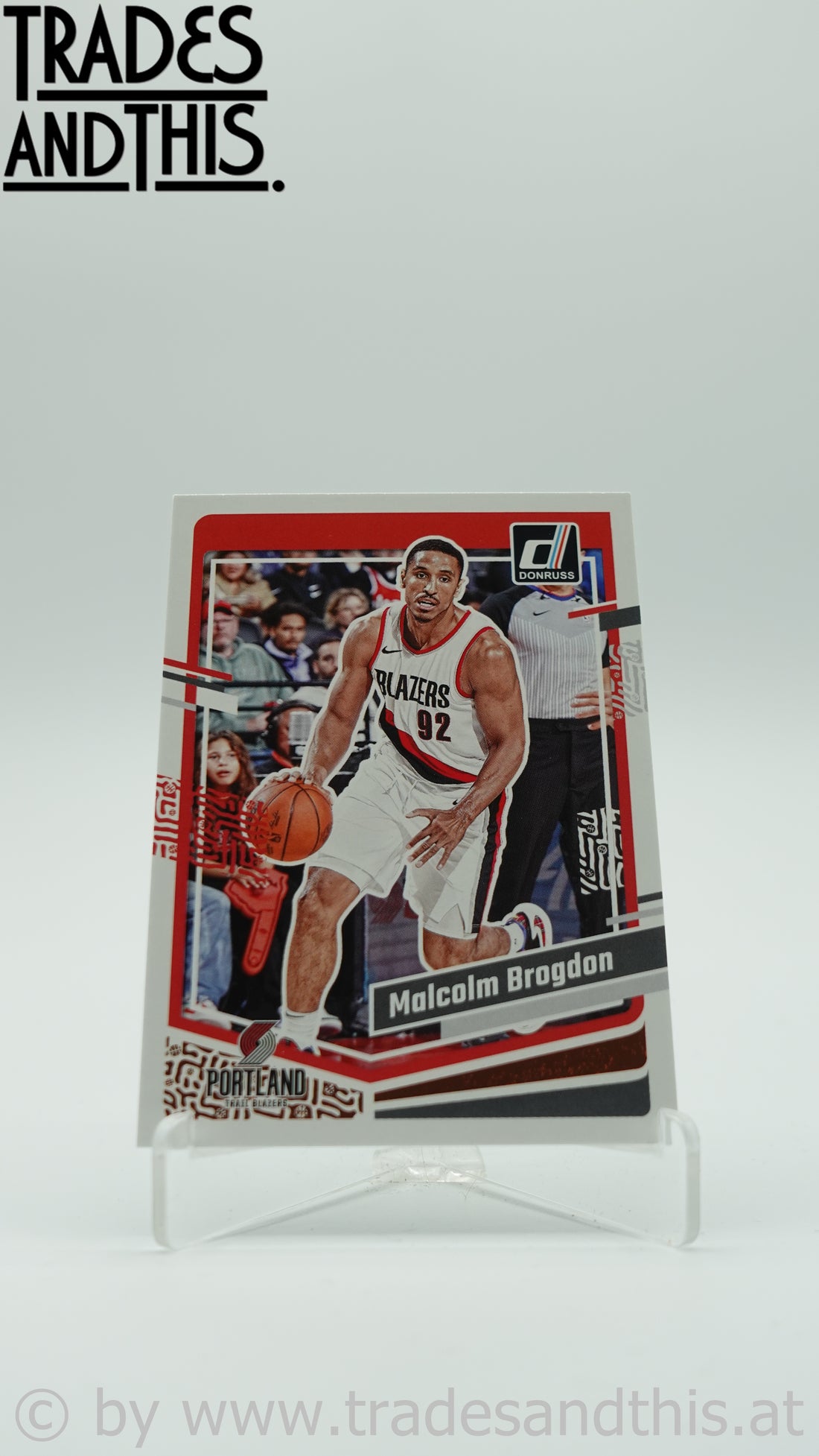 2023-24 Panini Donruss Malcolm Brogdon #17