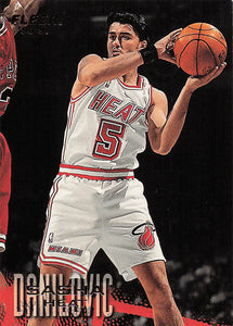 1996-97 Fleer Sasha Danilovic #239