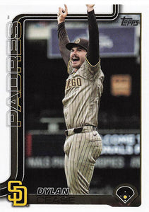 2025 Topps Series 1 Baseball Dylan Cease #58