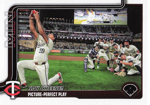 2025 Topps Series 1 Baseball Carlos Correa #81