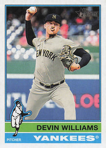 2025 Topps Heritage Baseball Devin Williams #376