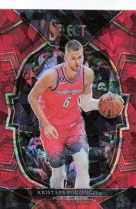 2022-23 Panini Select Basketball Red Cracked Ice Prizm Kristaps Porzingis #4