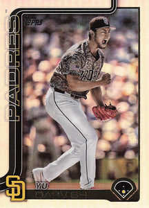 2025 Topps Series 1 Baseball Rainbow Foil Yu Darvish #323