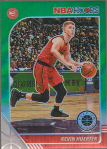 2019-20 Panini NBA Hoops Premium Stock Green Prizm Kevin Huerter #3