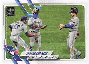 2021 Topps Series 2 Gloves are Hats #539
