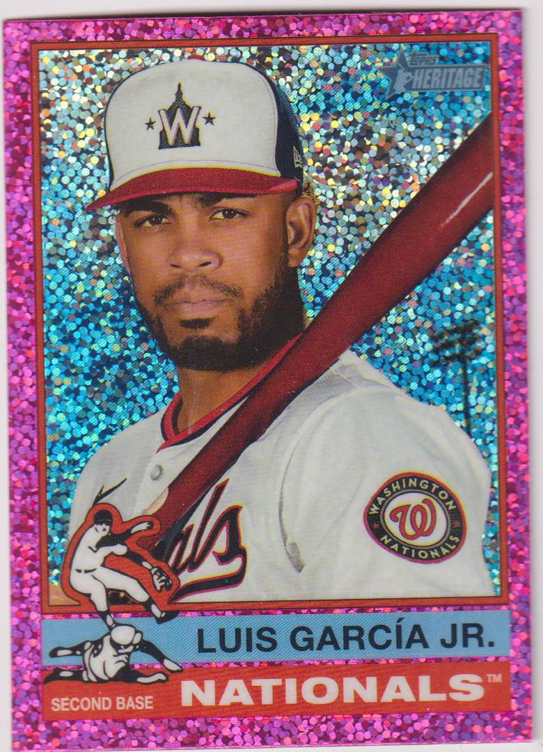 2025 Topps Heritage Baseball Chrome Pink Sparkle Refractor Luis García Jr. #239