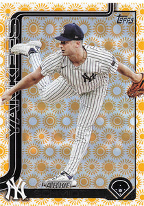 2025 Topps Baseball Holiday Sun Clarke Schmidt #395
