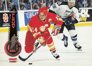 1994-95 Pinnacle Hockey Theoren Fleury #38