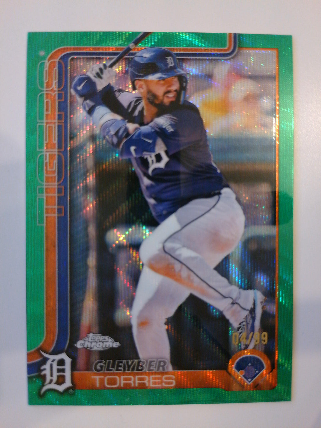 2025 Topps Chrome Baseball Green Wave Refractors 04/99 Gleyber Torres #190