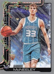 2025-26 Topps Holiday Basketball Glitter Holiday Liam McNeeley #H189 Rookie
