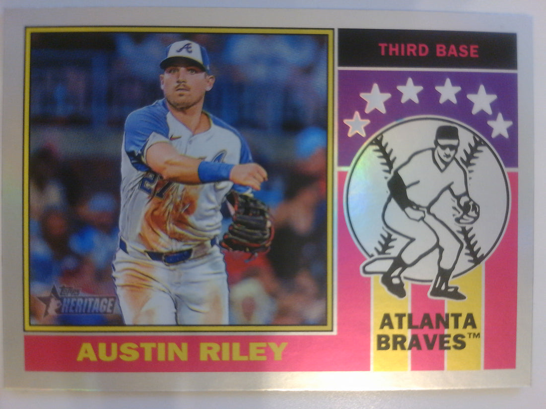 2025 Topps Heritage Baseball 1976 Player Icons Holographic Austin Riley #76PI-6