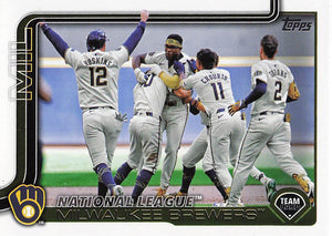 2025 Topps Baseball Milwaukee Brewers #396
