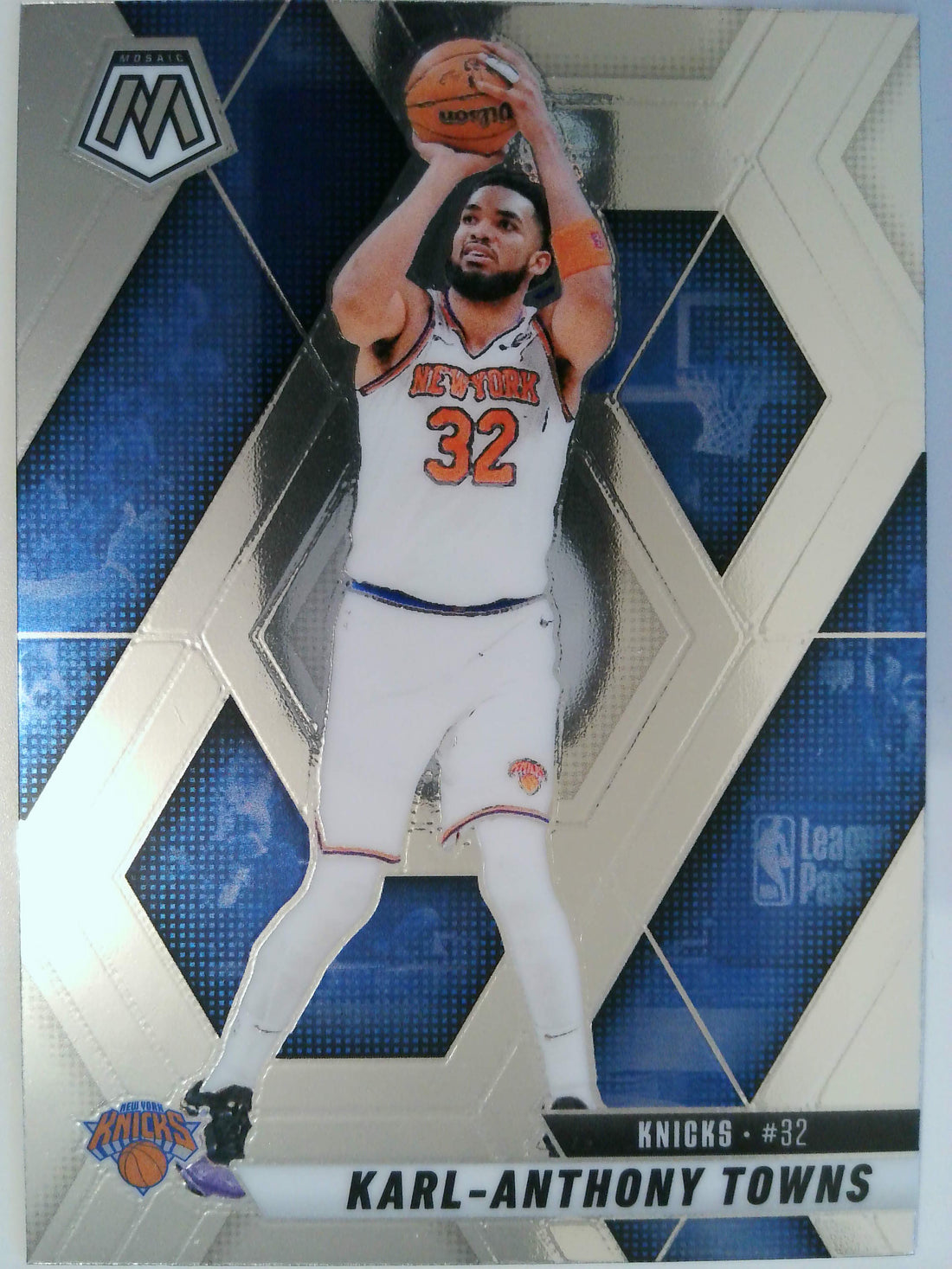 2024-25 Panini Mosaic Basketball Karl-Anthony Towns #97