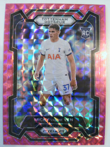 2023-24 Panini Prizm Premier League Pink Mosaic Micky van de Ven #126 RC