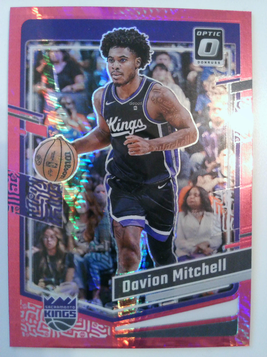 2022-23 Donruss Optic Basketball Hyper Pink Davion Mitchell #124