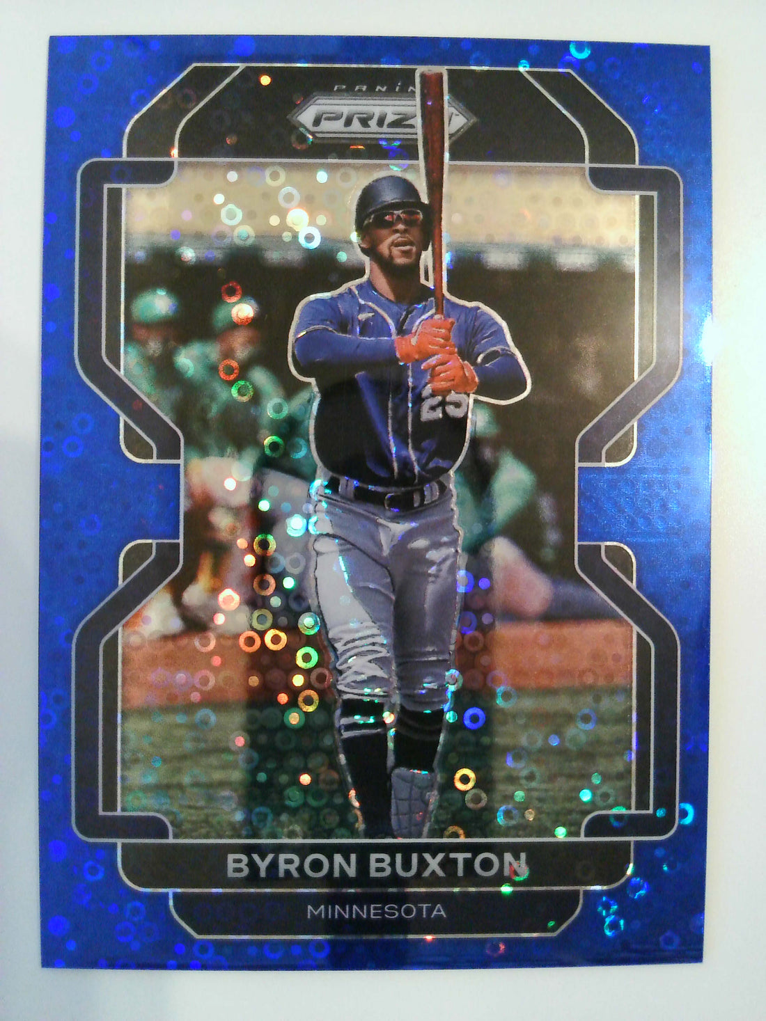 2022 Panini Prizm Blue Donut Circles Prizm 150/199 Byron Buxton #87