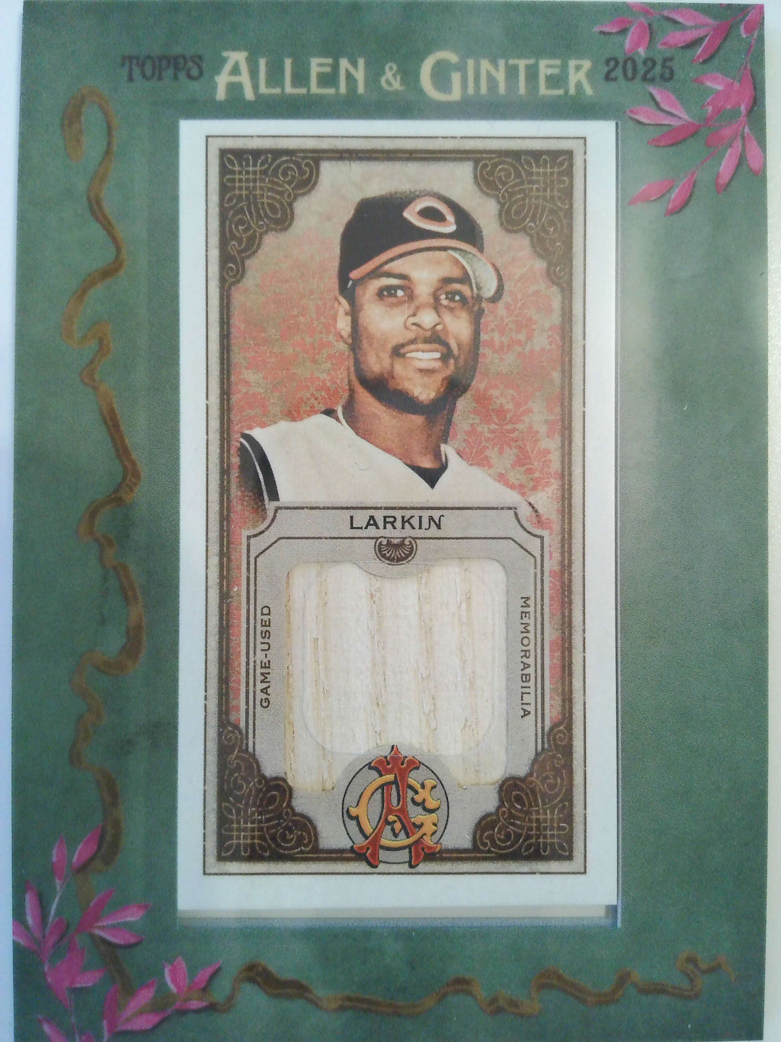 2025 Topps Allen & Ginter Baseball Framed Mini Relics Barry Larkin #MFR-BLA