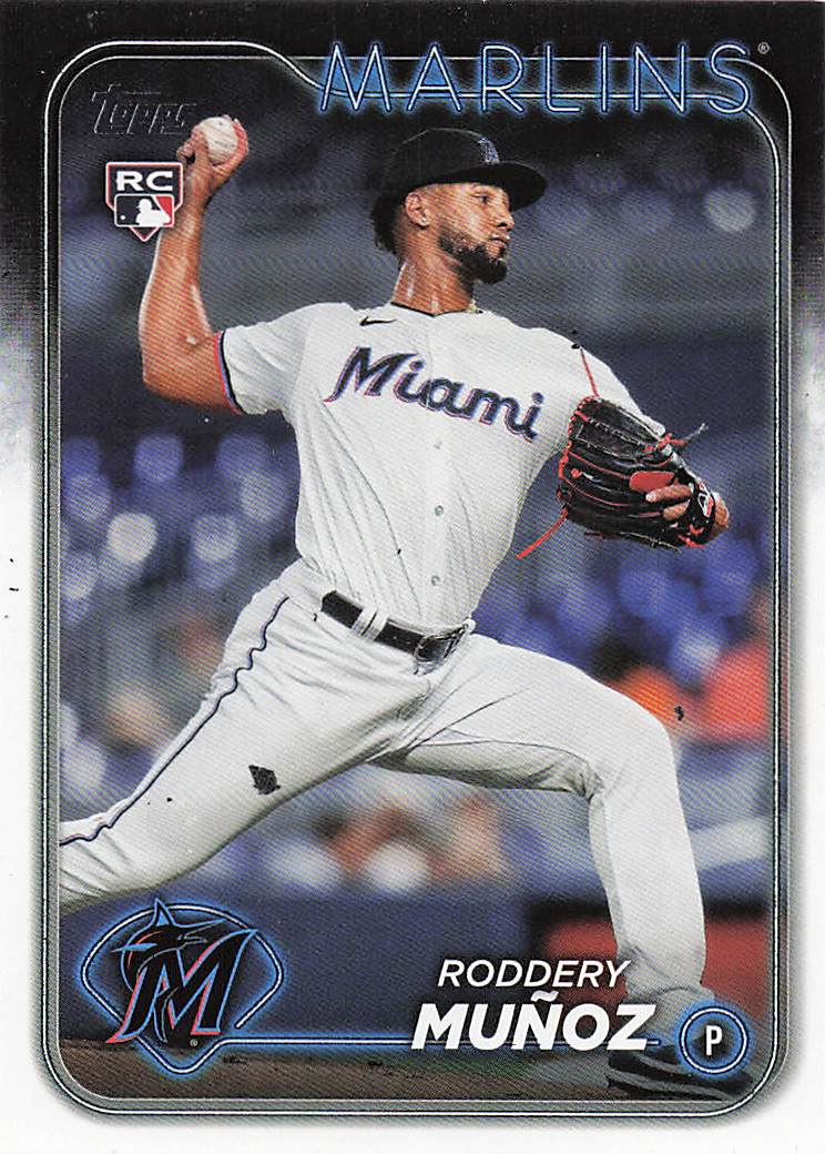 2024 Topps Update Baseball Gold Roddery Muñoz #US322 Rookie