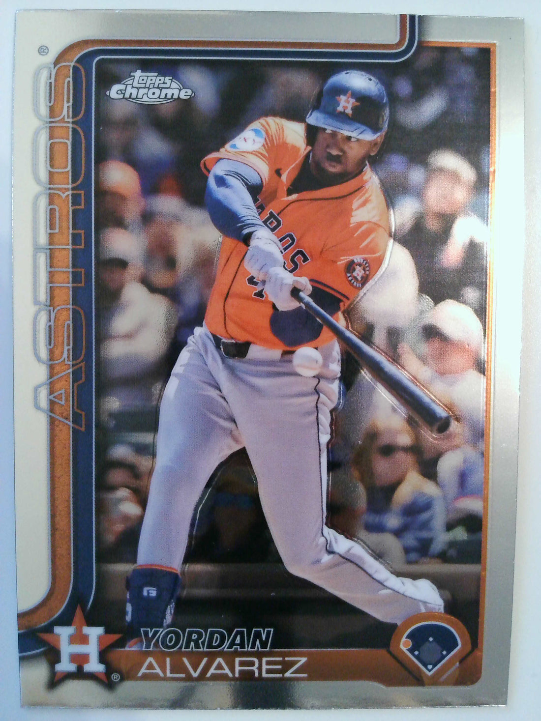 2025 Topps Chrome Baseball Yordan Alvarez #267