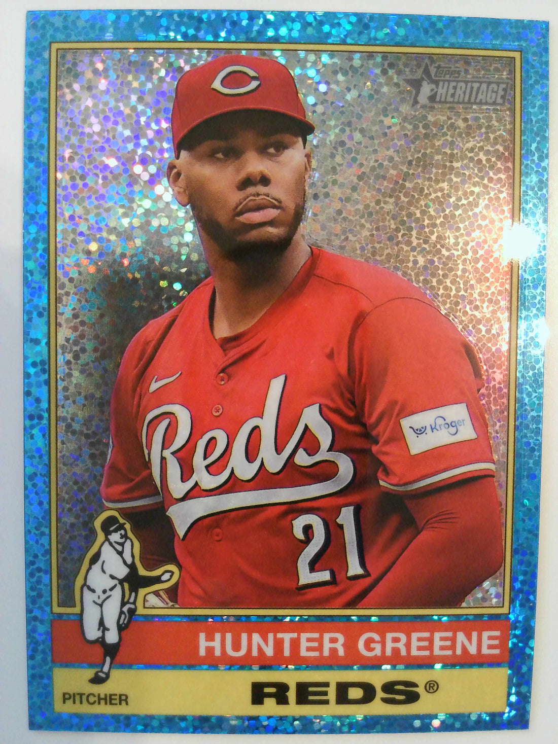 2025 Topps Heritage Chrome Light Blue Sparkle Refractor Hunter Greene #96
