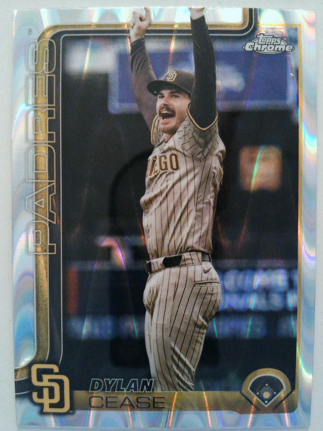 2025 Topps Chrome Baseball Raywave Refractors Dylan Cease #212