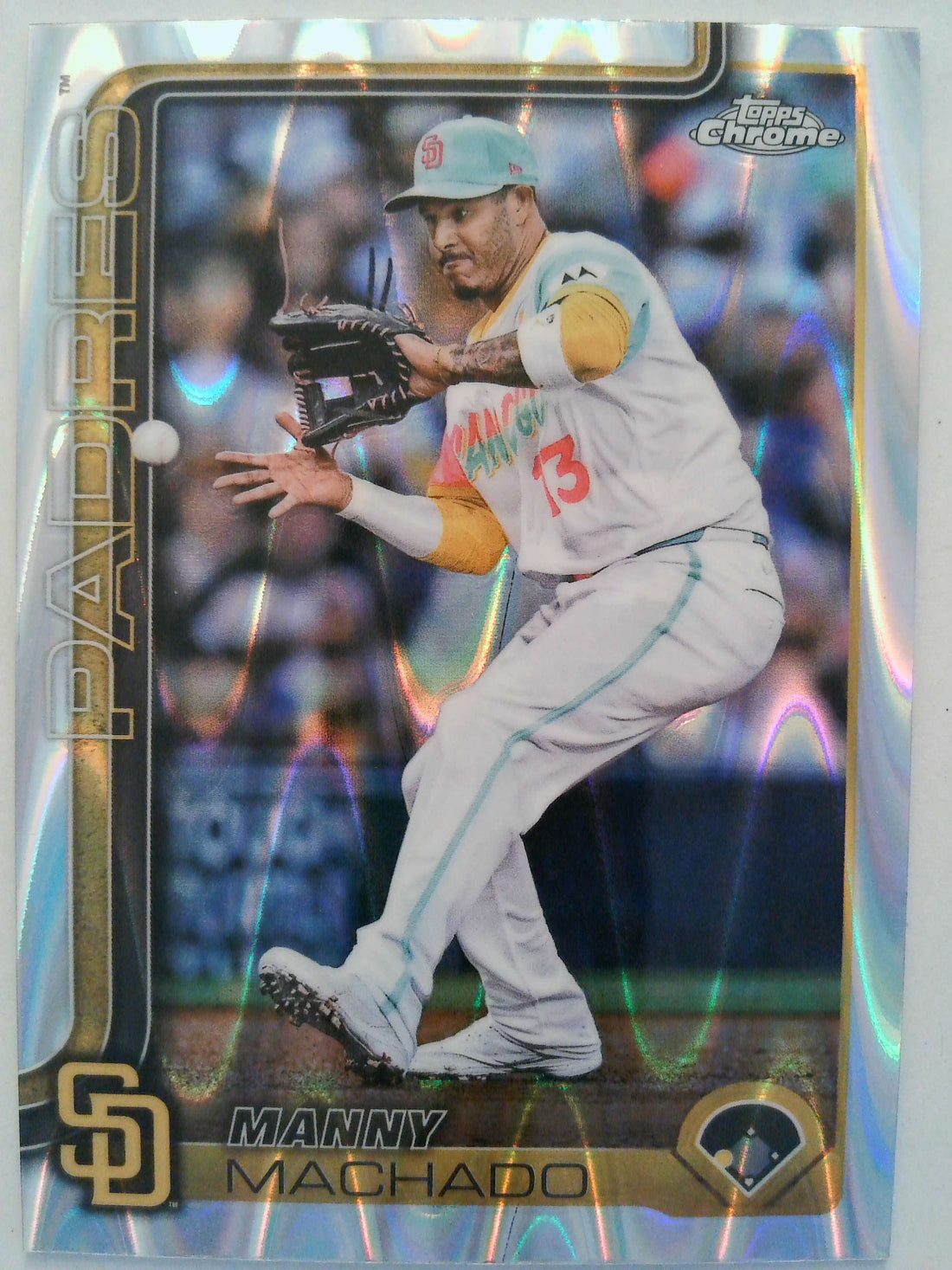 2025 Topps Chrome Baseball Raywave Refractors Manny Machado #53