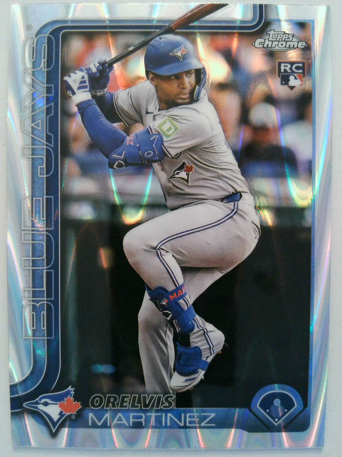2025 Topps Chrome Baseball Raywave Refractors Orelvis Martinez #105 Rookie
