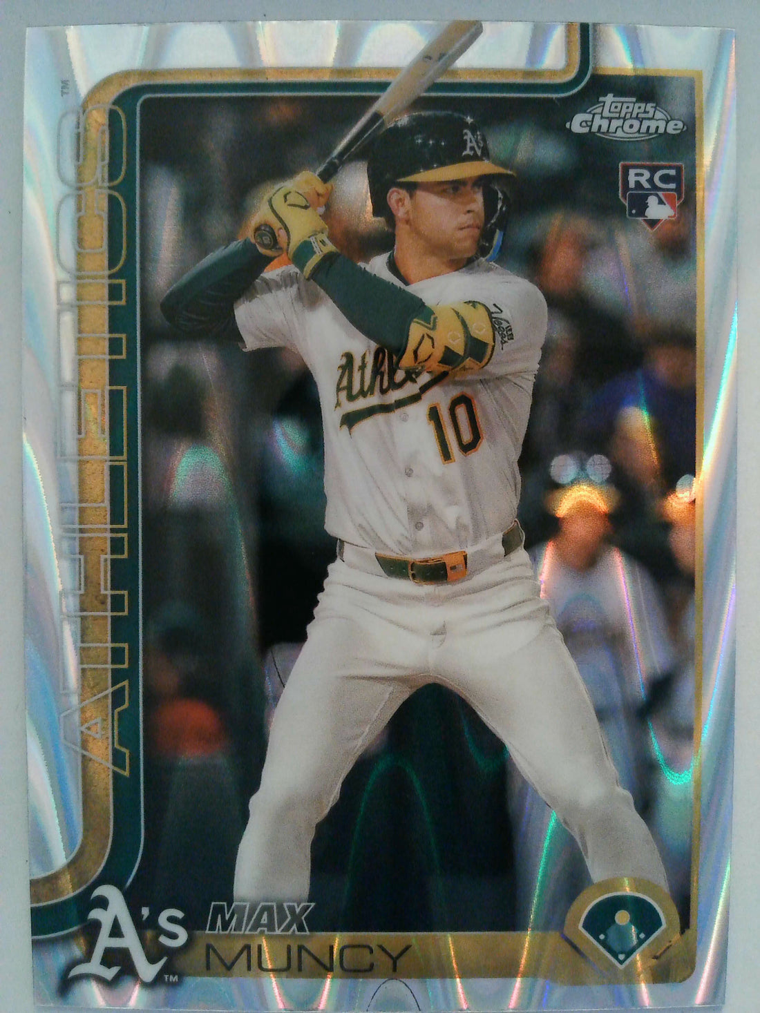 2025 Topps Chrome Baseball Raywave Refractors Max Muncy #221 Rookie