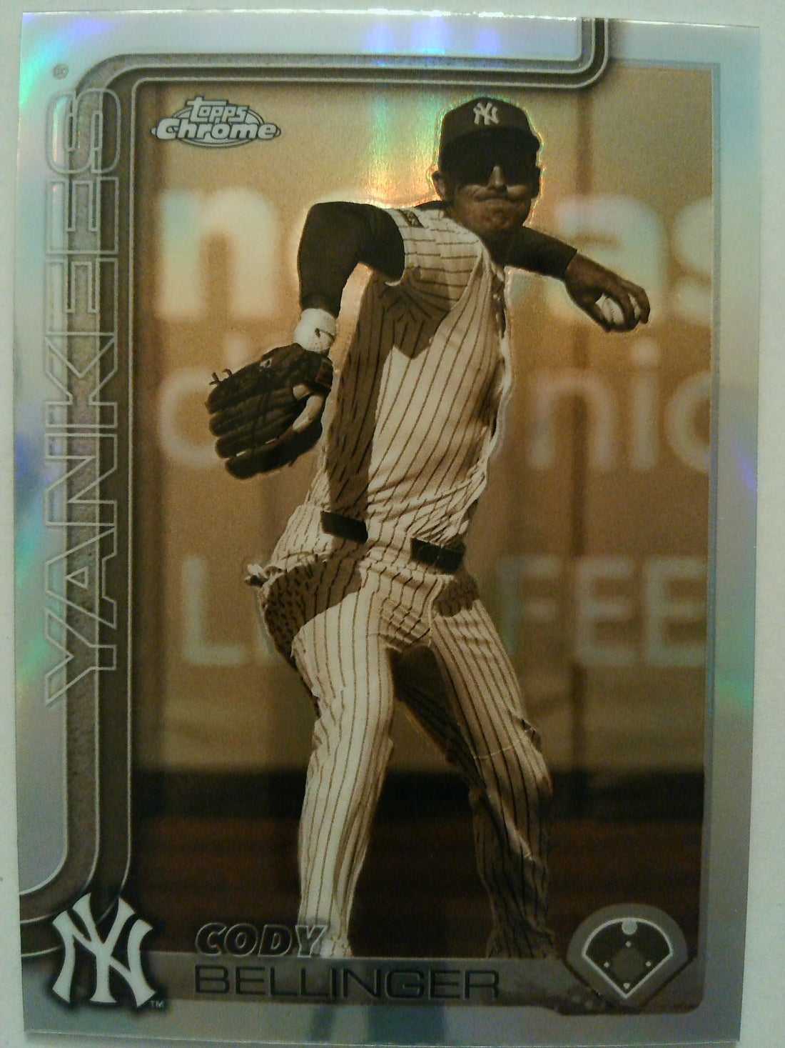 2025 Topps Chrome Baseball Sepia Refractors Cody Bellinger #83