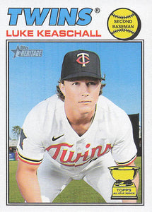 2026 Topps Heritage Baseball Banner Variation Luke Keaschall #116
