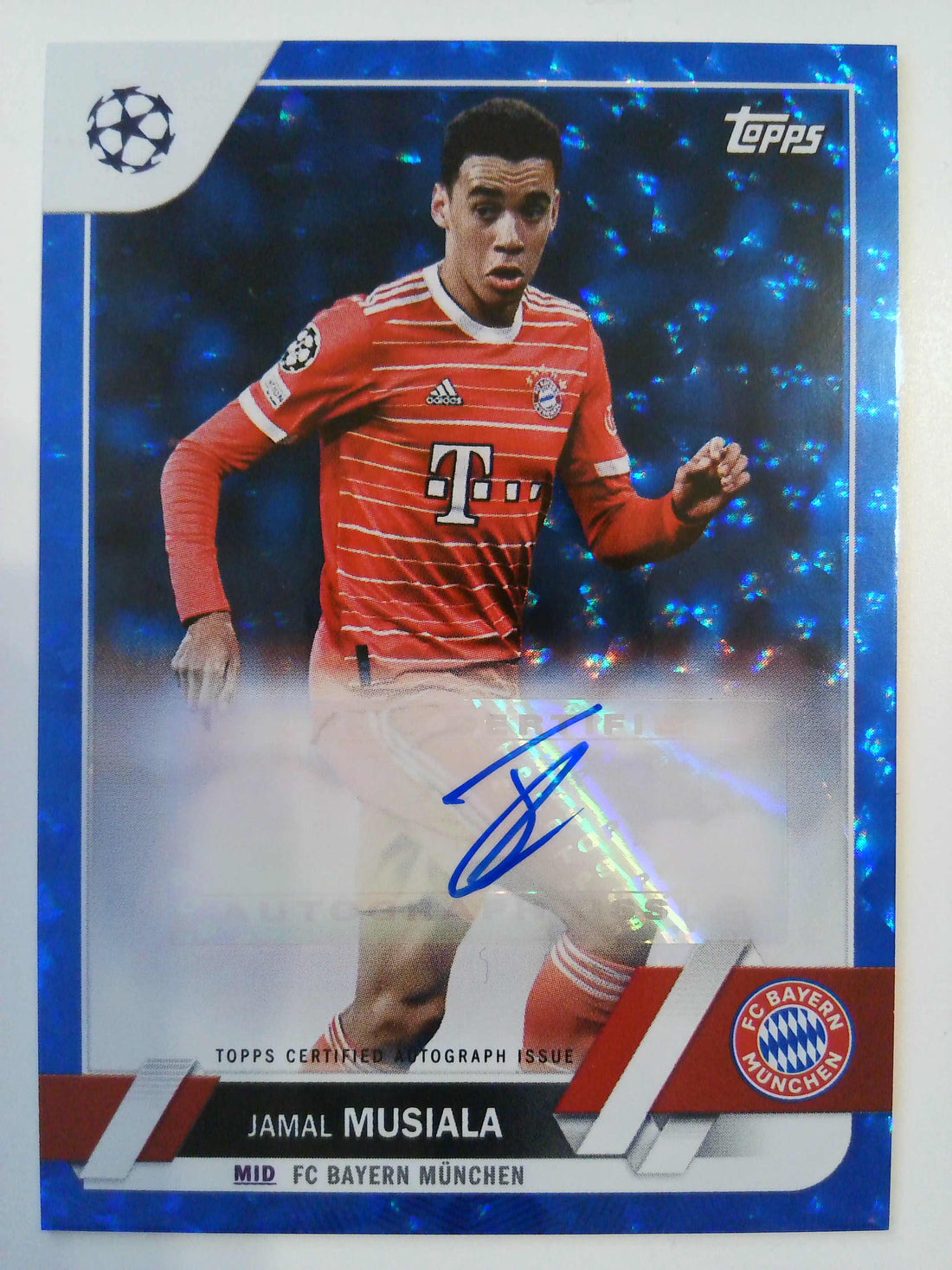 2022-23 Topps UCC Base Autographs Blue Icy 51/99 Jamal Musiala #A-JM