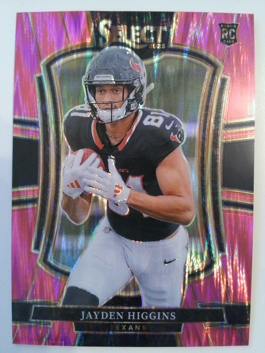 2025 Panini Select Football Pink Prizm Shock Jayden Higgins #136