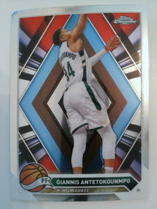 2023-24 Topps Chrome Basketball Giannis Antetokounmpo #15