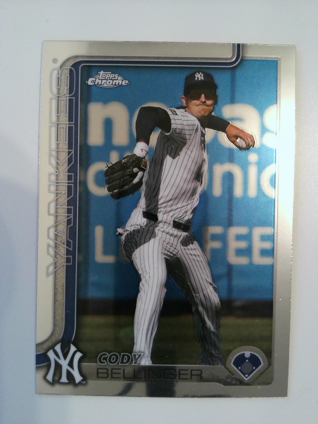 2025 Topps Chrome Baseball Cody Bellinger #83