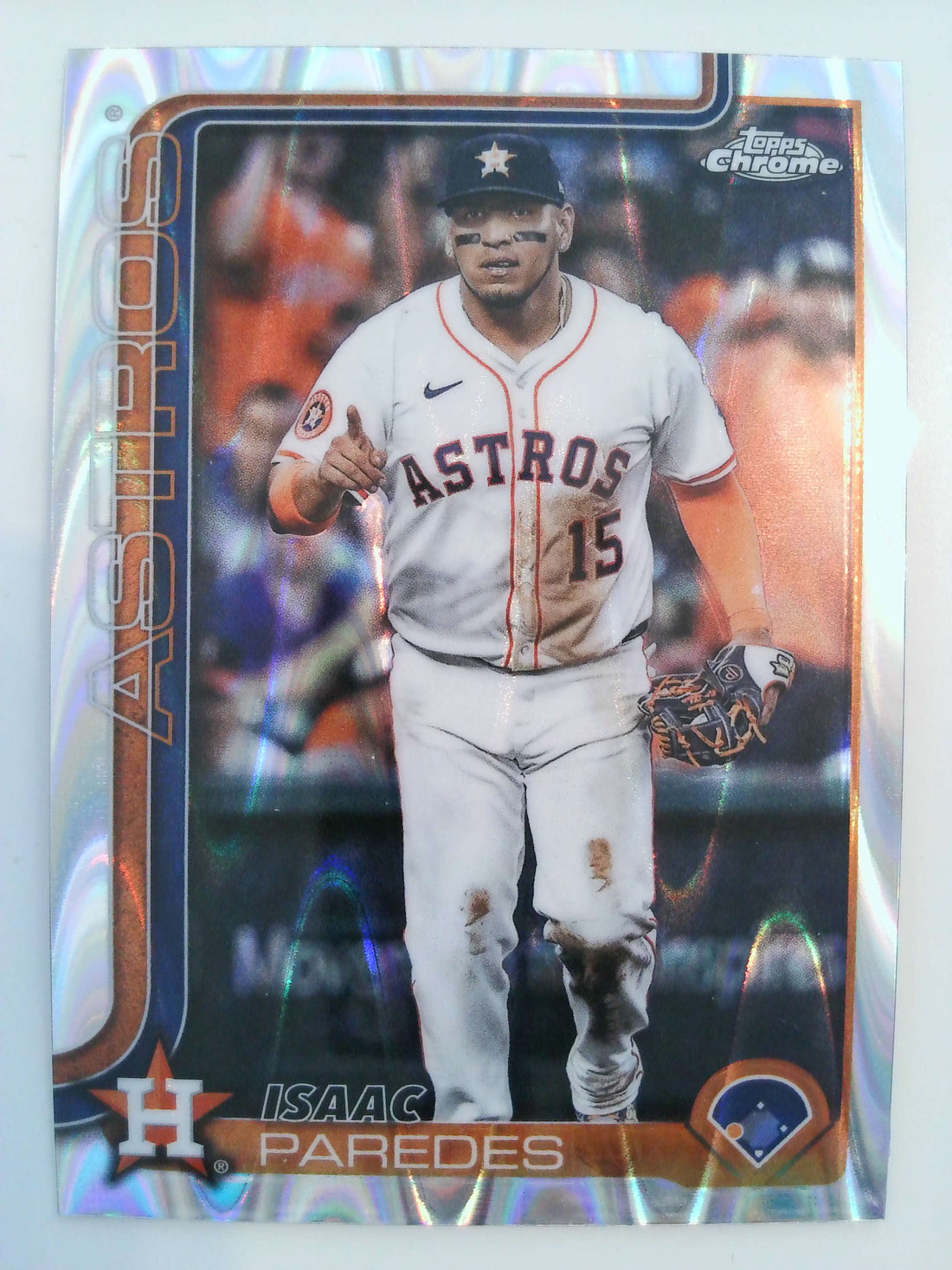 2025 Topps Chrome Update Baseball RayWave Refractor Isaac Paredes #USC29