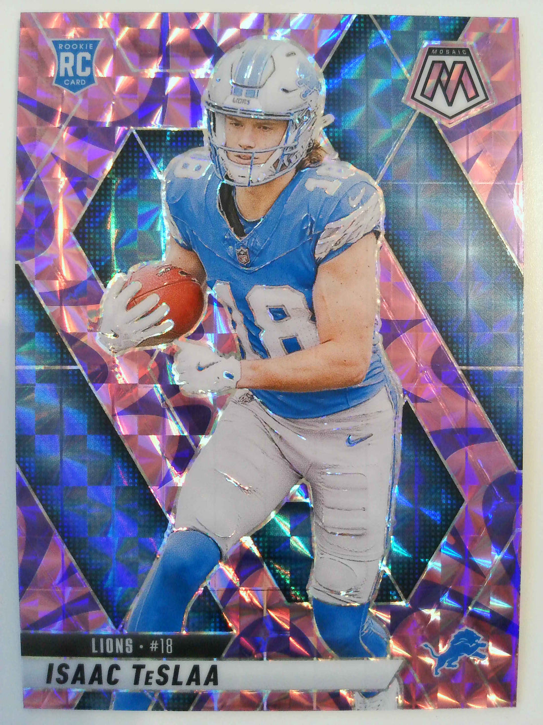 2025 Panini Mosaic Football Mosaic Camo Pink Isaac TeSlaa #319 Rookie