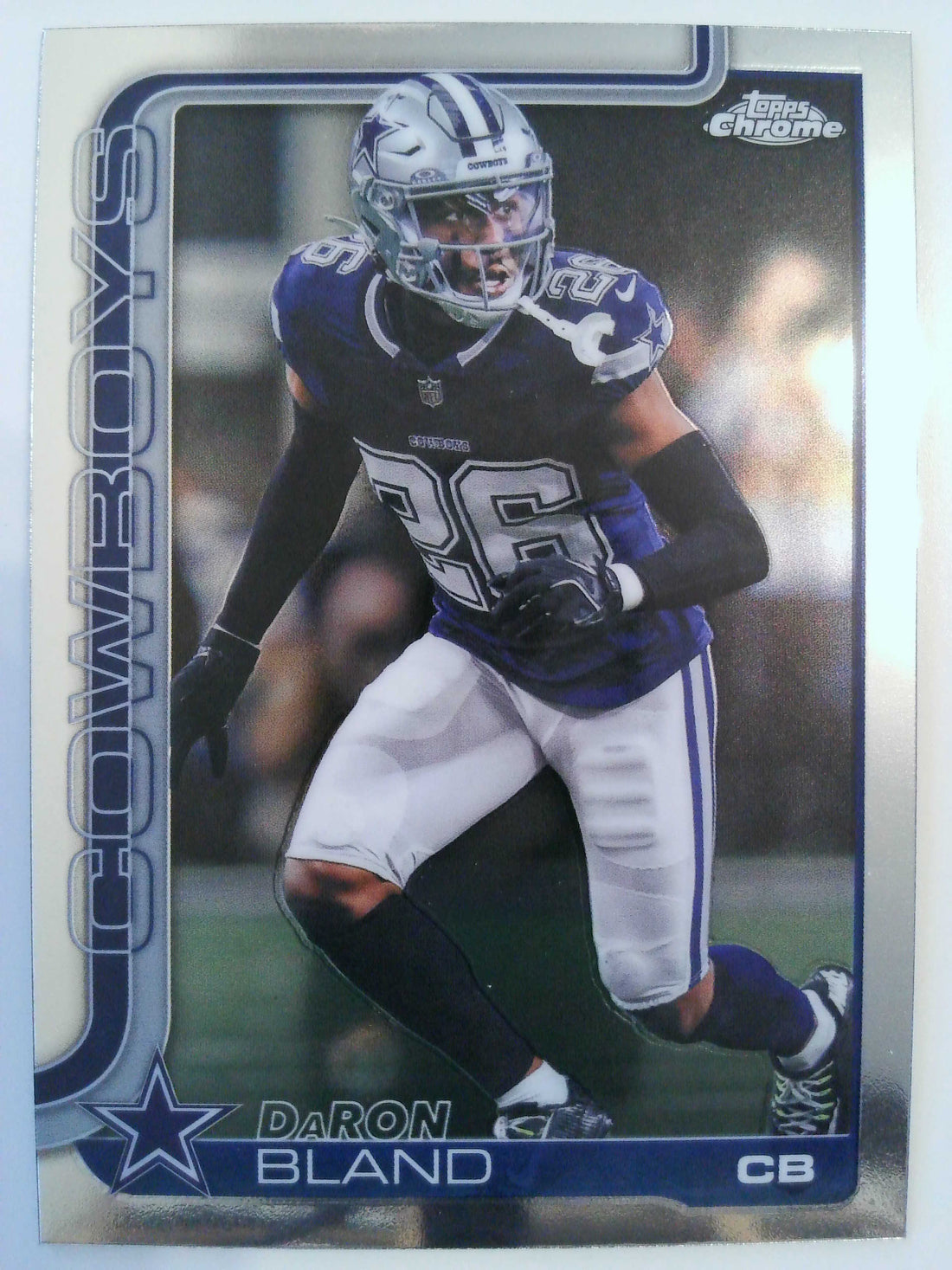 2025 Topps Chrome Football DaRon Bland #82