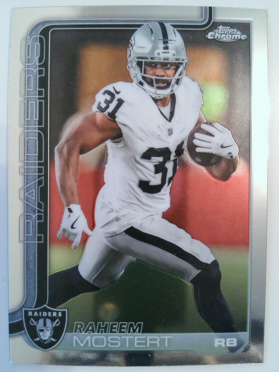 2025 Topps Chrome Football Raheem Mostert #182