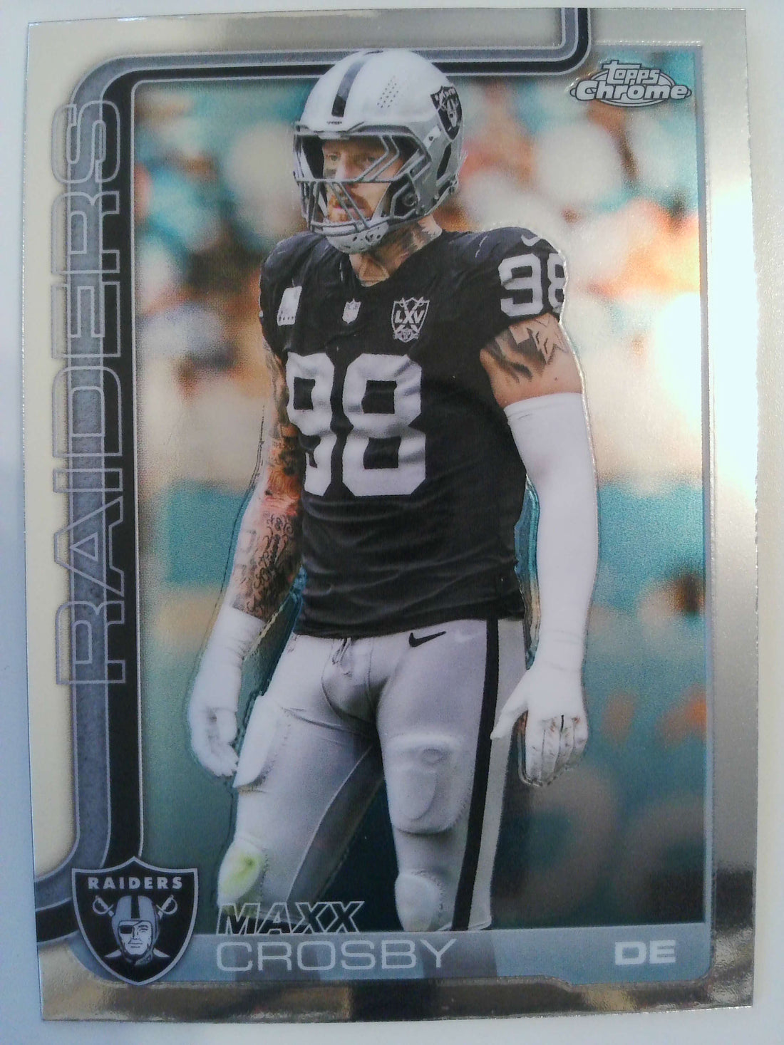 2025 Topps Chrome Football Maxx Crosby #180