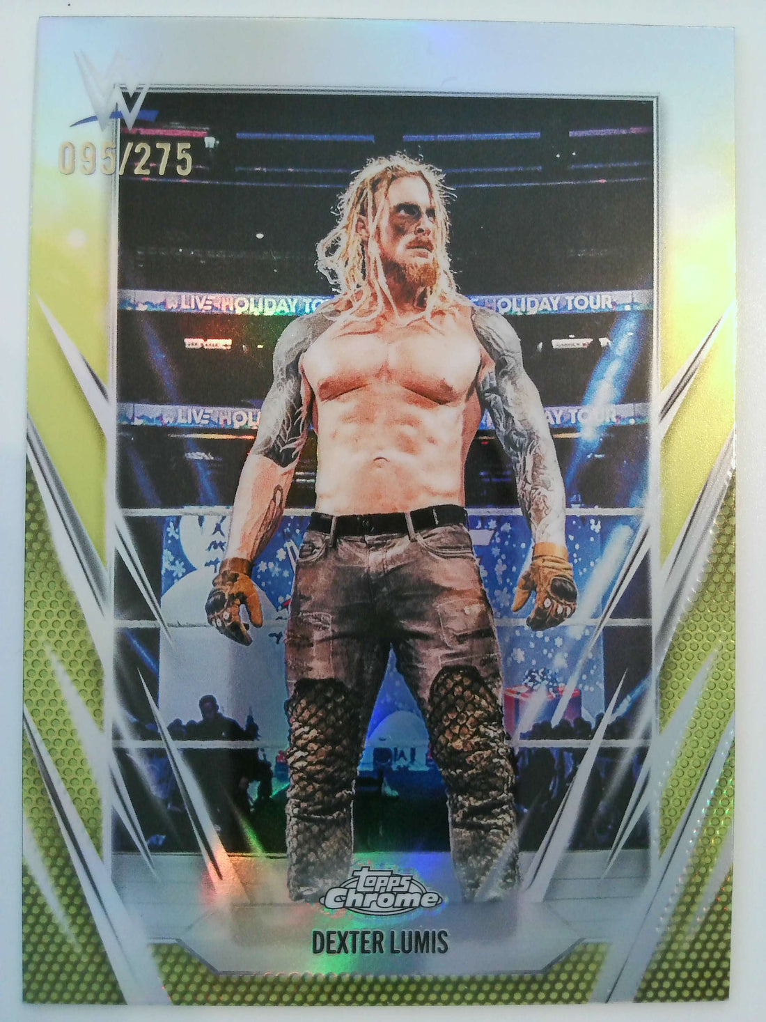 2026 Topps Chrome WWE Wrestling Yellow Refractor 095/275 Dexter Lumis #171