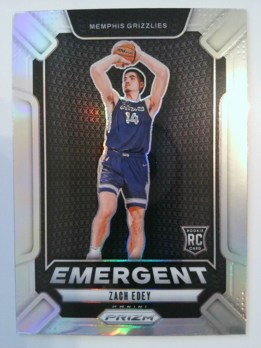 2024-25 Panini Prizm Basketball Emergent Prizms Silver Zach Edey #16