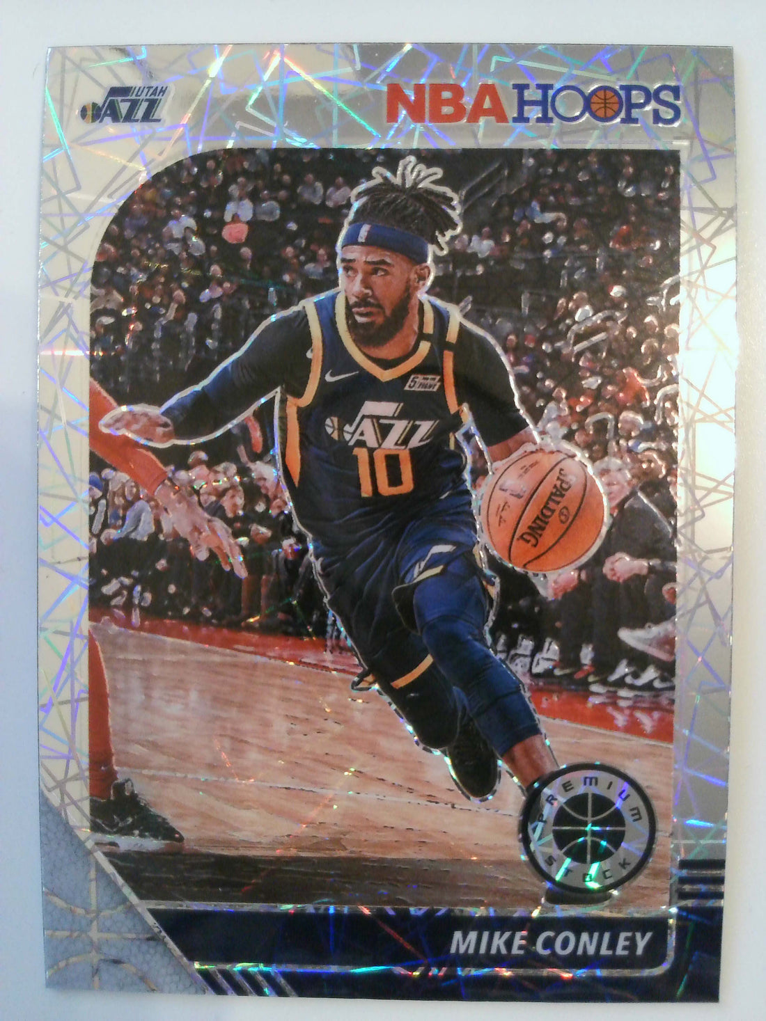 2019-20 Hoops Premium Stock Basketball Prizms Silver Laser Mike Conley #186