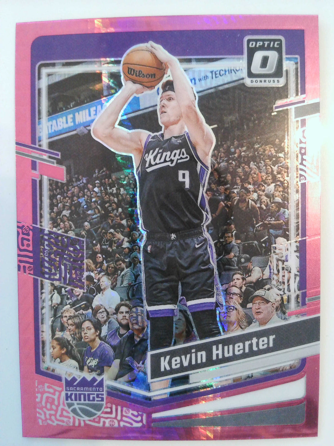 2023-24 Donruss Optic Basketball Hyper Pink Kevin Huerter #133