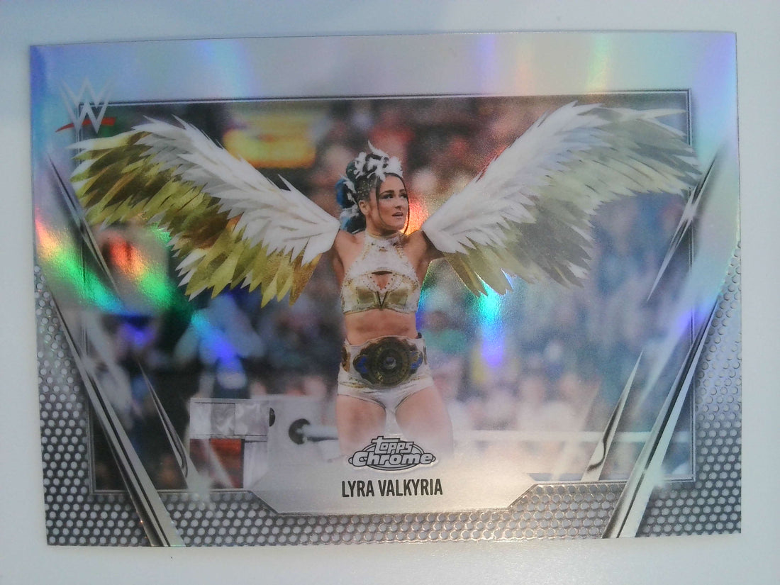 2026 Topps Chrome WWE Wrestling Refractor Lyra Valkyria #68