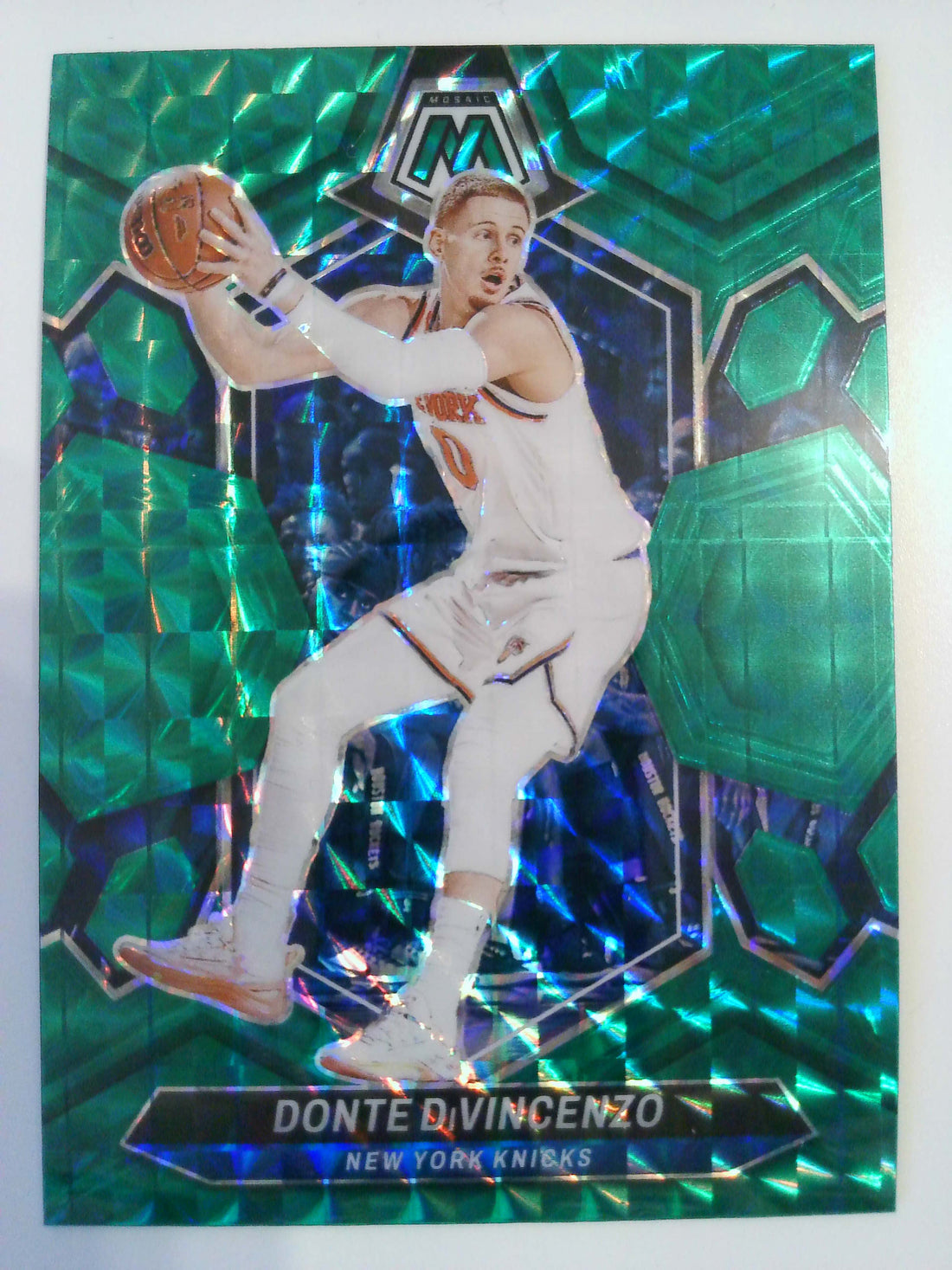 2023-24 Panini Mosaic Basketball Green Donte DiVincenzo #151