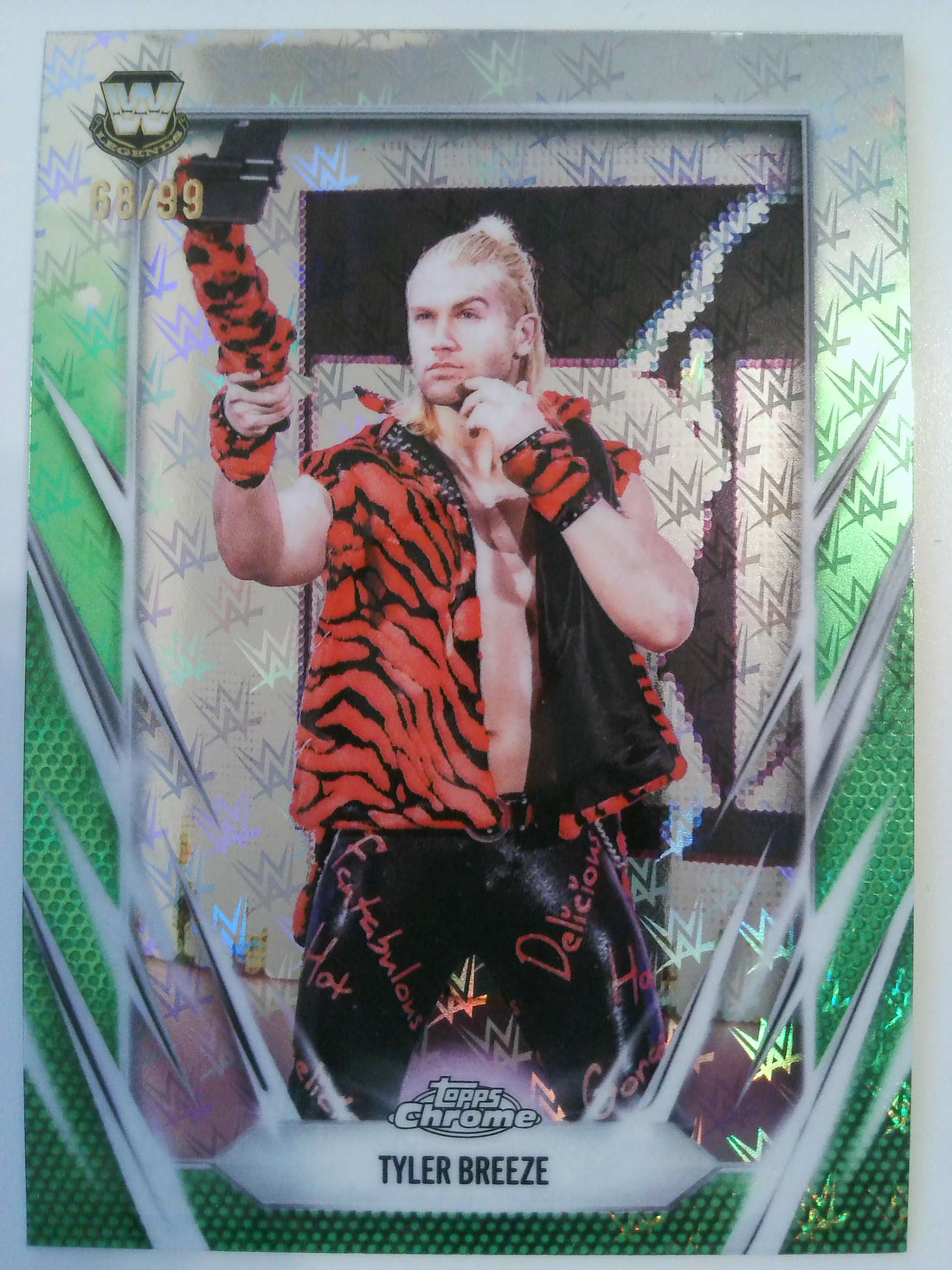 2026 Chrome LogoFractor WWE Wrestling Green LogoFractor 68/99 Tyler Breeze #91