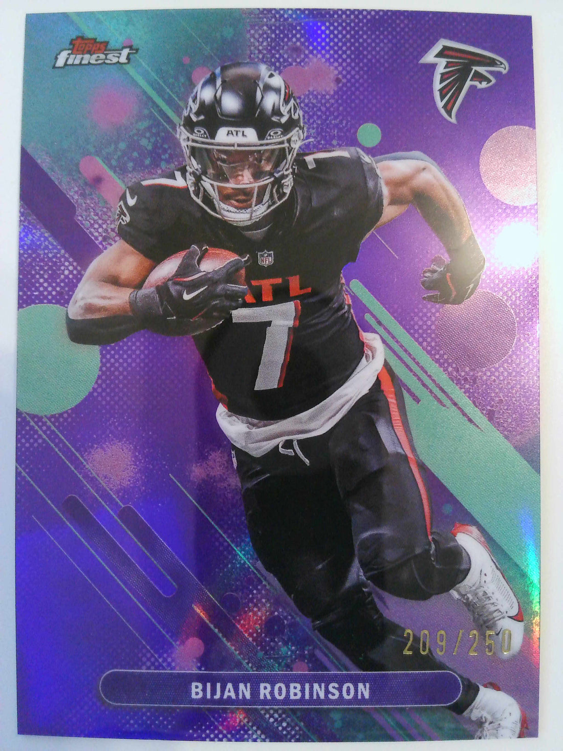 2025 Finest Football Purple Refractor 209/250 Bijan Robinson #69