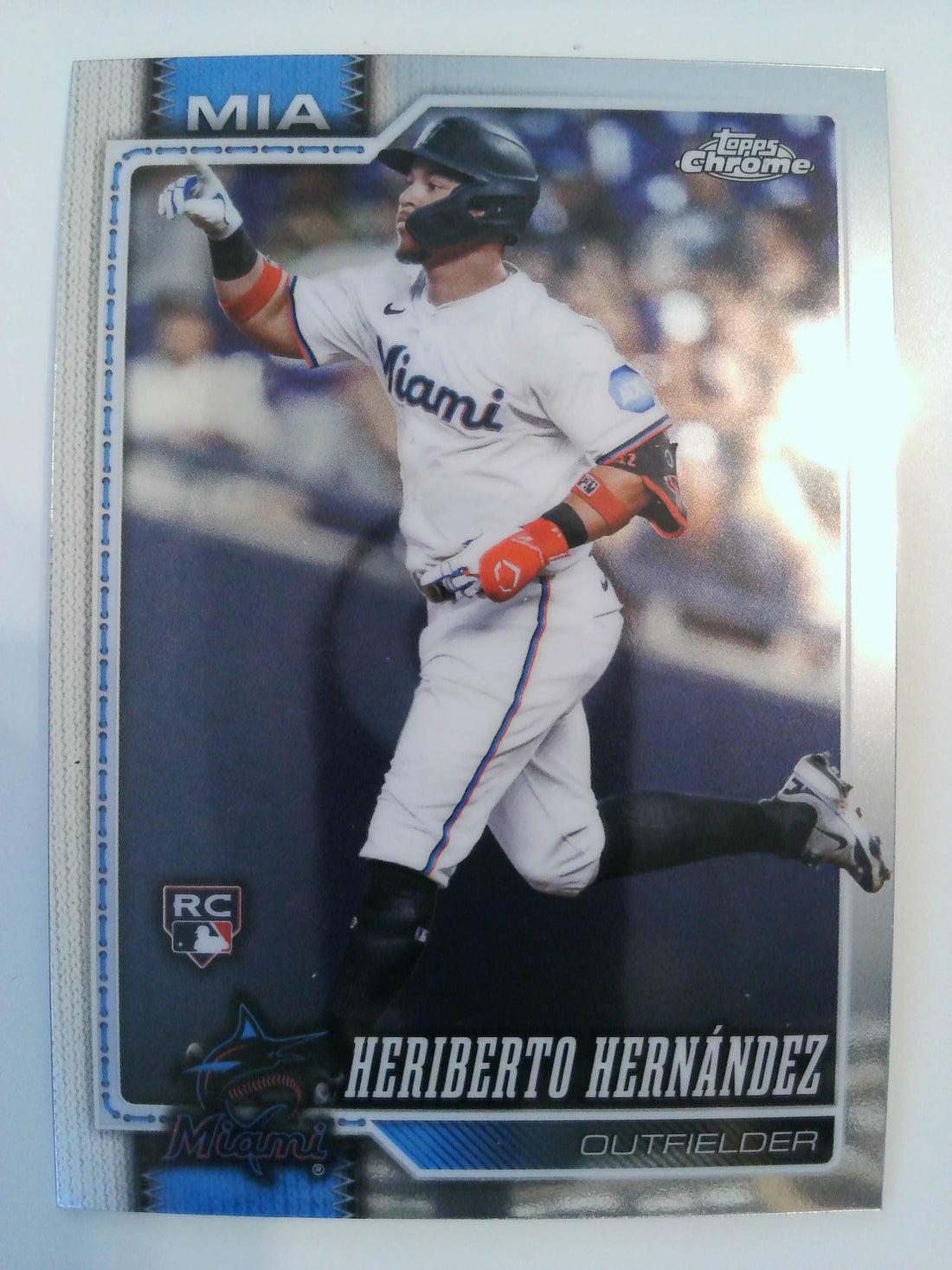 2026 Topps Chrome Baseball Heriberto Hernández #19 RC