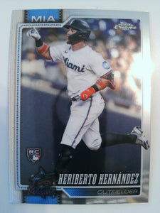 2026 Topps Chrome Baseball Heriberto Hernández #19 RC