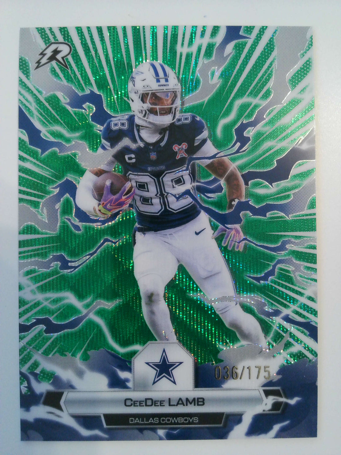 2025 Topps Resurgence Football Green Surge Refractor 036/175 CeeDee Lamb #25